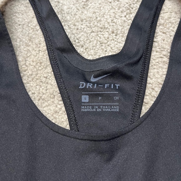 Nike Dry Fit Top LIKE NEW - Picture 3 of 3
